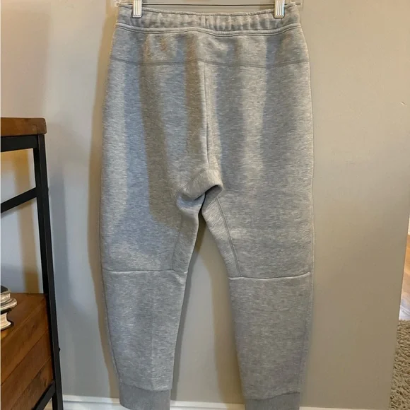 Nike Tech Gray Joggers Youth Large - Picture 2 of 3